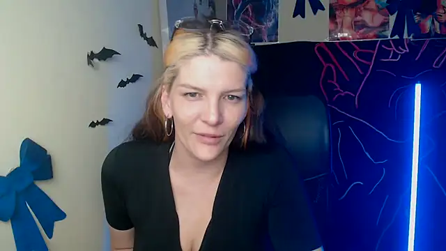 Czat XXX na żywo – VanessaRey_