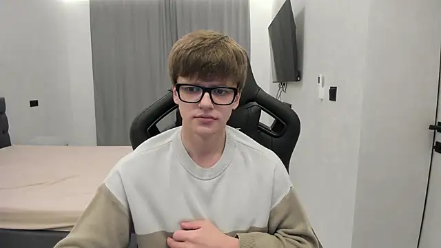 Вебкам-шоу bonekoambalabu