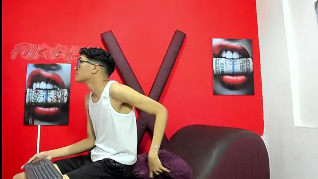 AVENGER_BOYS2026 网络视讯表演