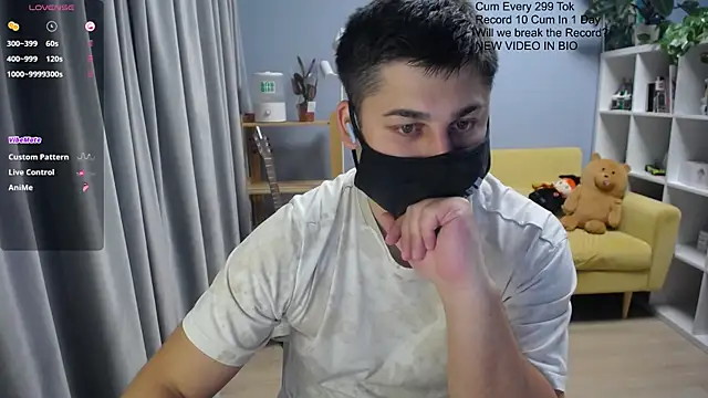 Онлайн чат XXX Tomguys