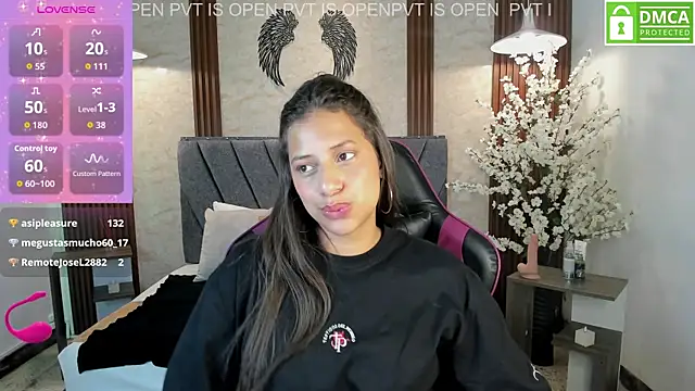 دردشة Atiena_ الجنسية المباشرة