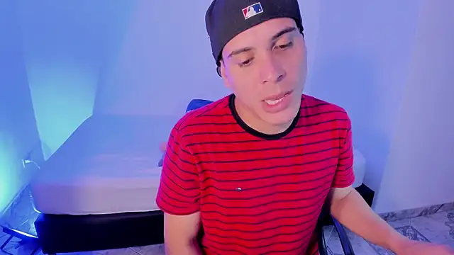 Axel__fierro: онлайн-секс-чат