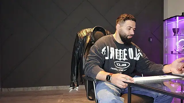 Show modela mattmasterss na web-kameri