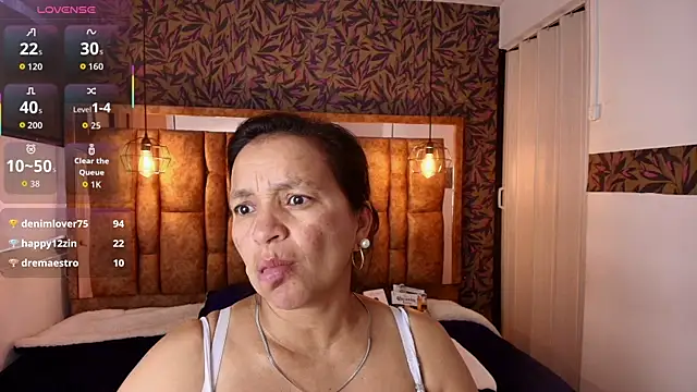 Chat XXX ao vivo de MarilynMiilf_