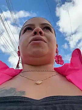 Ariana-07's Live XXX Chat