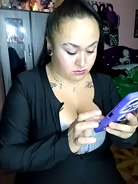 DarkLunaxxx live XXX chat