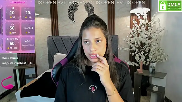 Atiena_n Live XXX chat