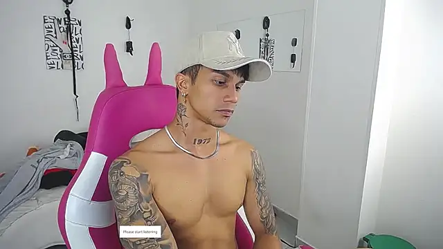 Leonard_Price's Webcam Show