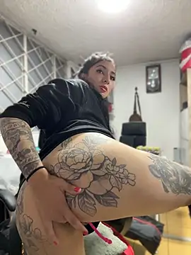 SALOME_KORLAND Adlı Modelin Canlı XXX Sohbeti