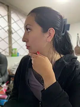 แชท XXX สดของ SALOME_KORLAND