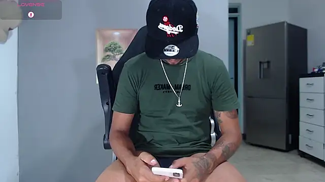 BASTIAN_NICOLAS_ – Live XXX-chat