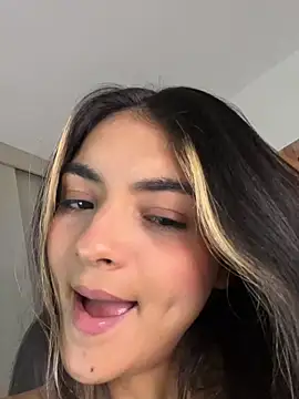 Cat2525's Live XXX Chat