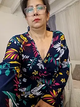 christy_ant élő XXX-chatje