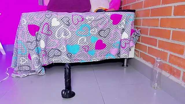 Curly_temptation's Live XXX Chat