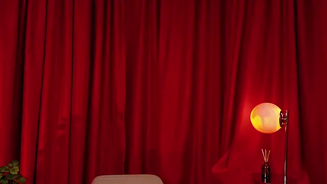 VictoriaNova_ Live XXX Chat