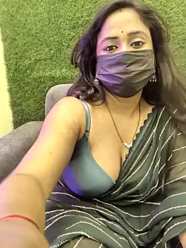 XXX chat uživo modela Arohi_baby