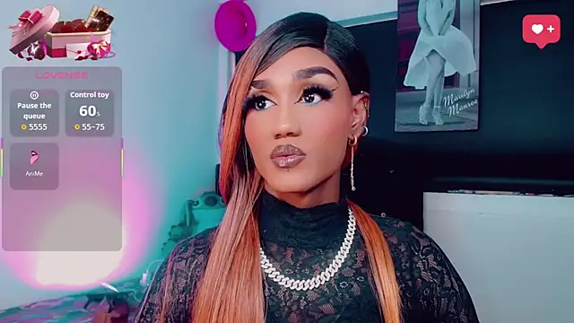 Kendall_hornyy Show in webcam