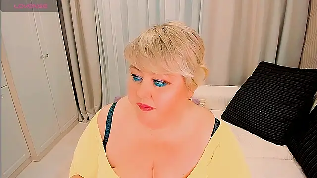BIGTITSBBW Live XXX-Chat
