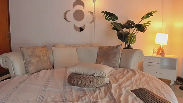 Abbie_Jones18's Live XXX Chat