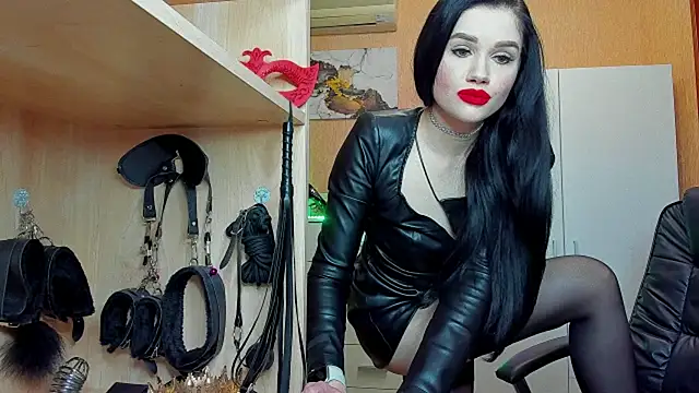 KristiTopxx Adlı Modelin Canlı XXX Sohbeti