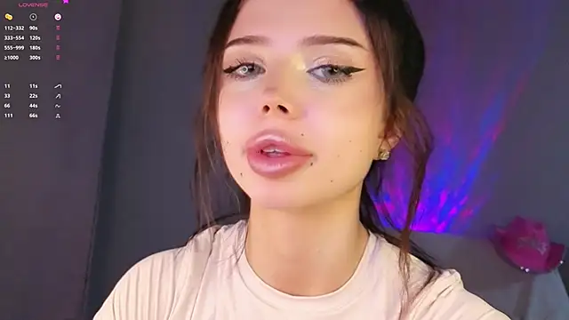 Jessie_Johns 即時 XXX 聊天