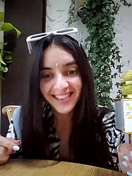 Sam_Sara Chat XXX in diretta