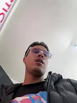 TavoHot_: онлайн-секс-чат