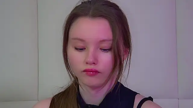 Chat XXX en directo de KeiraAsti