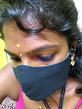 XXX chat uživo modela Honey_rosetamil