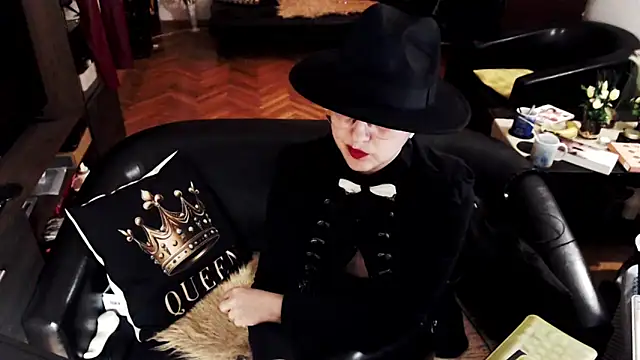 Онлайн чат XXX Imperatriza