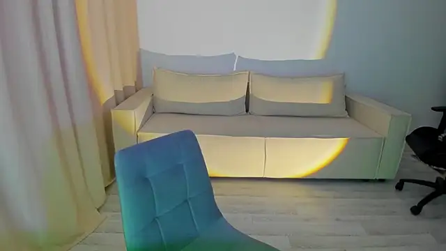 DeferentUproar Chat XXX in diretta