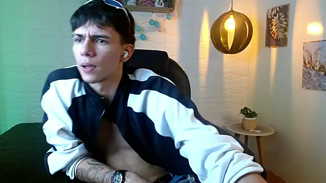 AmethystShadow17 élő XXX-chatje