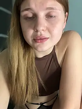 Emaline_Fane Live XXX Chat