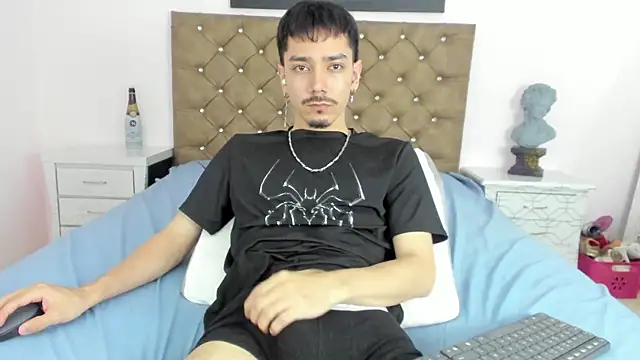 finn_jackson 现场XXX聊天