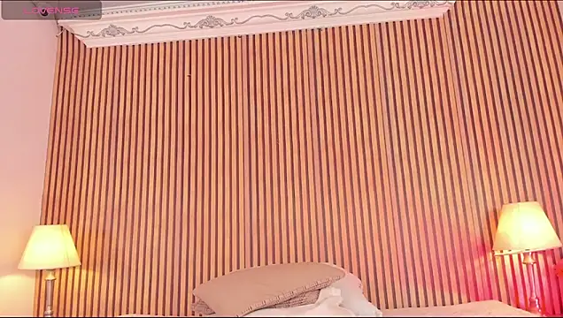 Charlot_w's Live XXX Chat