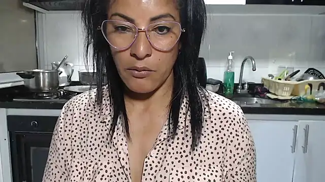 kateleyagrey's Webcam Show