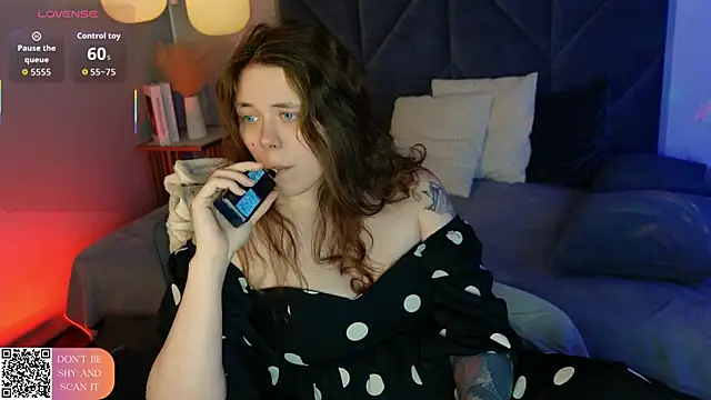 Chat XXX en directo de SophiePure