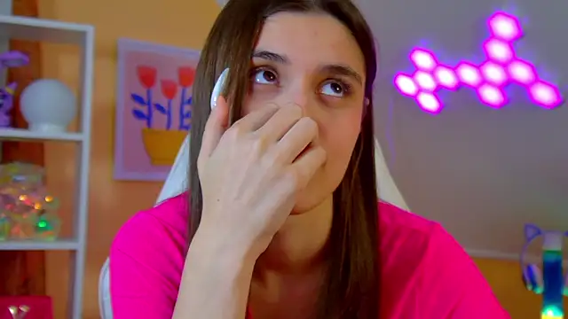 ArianaAllens' Live XXX Chat