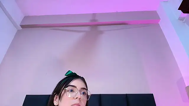 XXX chat uživo modela KeniaCarterr