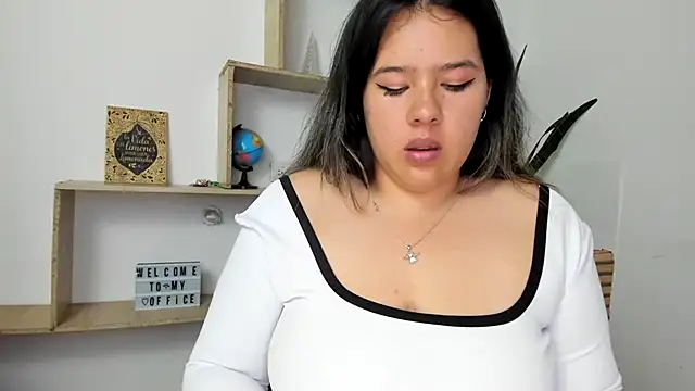 Chat XXX en directo de LinaBrowm