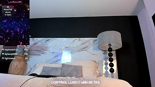 Jacky-wolf1's Live XXX Chat