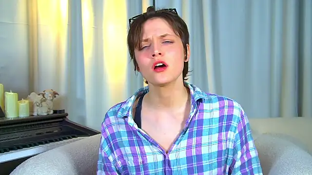 RitaRoses' Live XXX Chat