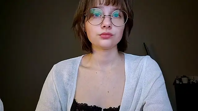 ExitedTrothのウェブカメラショー