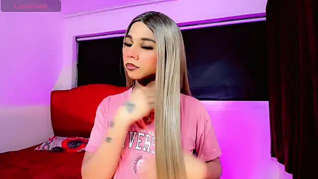 Britany_montiel Pertunjukan Webcam