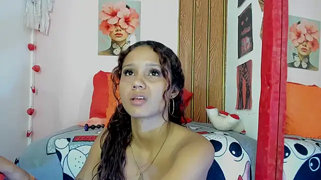 MarianaManzur's Live XXX Chat