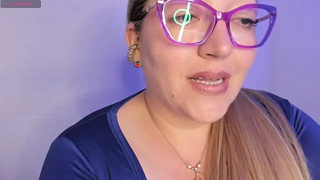 Naty_Mature_ webkamerás műsora