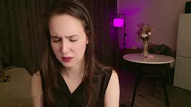 Chat XXX en directo de LucyRose3