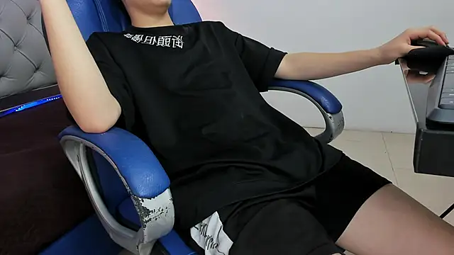 SamBlack_: διαδικτυακό σόου στην κάμερα