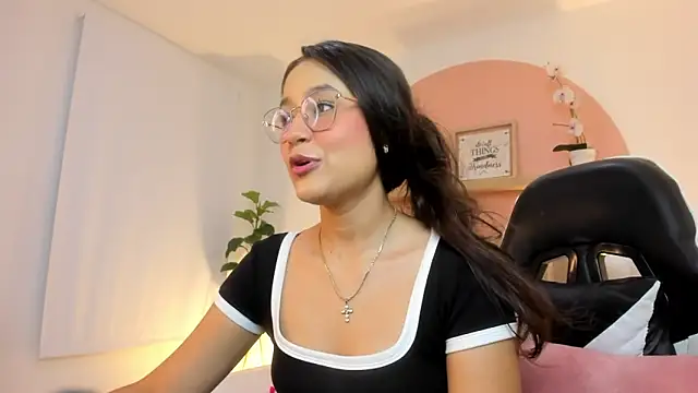 Chatroom XXX en direct de ivette_swan