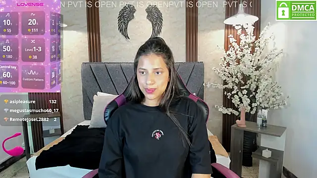 Atiena_: απευθείας συνομιλία ΧΧΧ